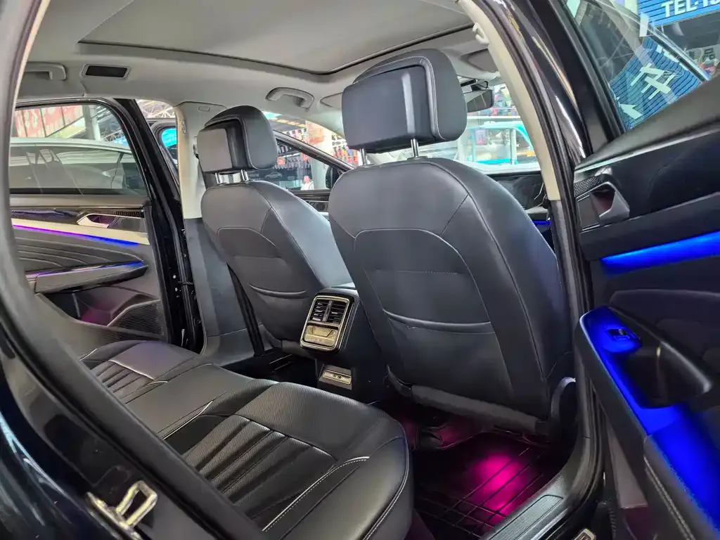 Volkswagen Passat 2024 из CN, фото 6