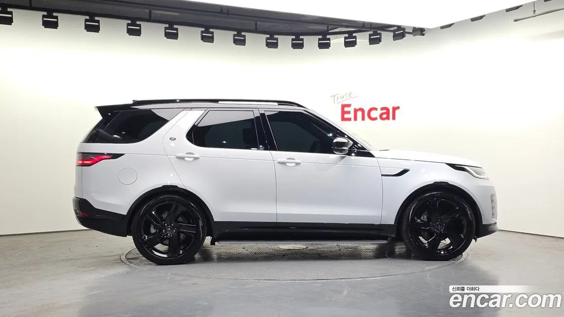 Land Rover Discovery 2024 из KR, фото 7