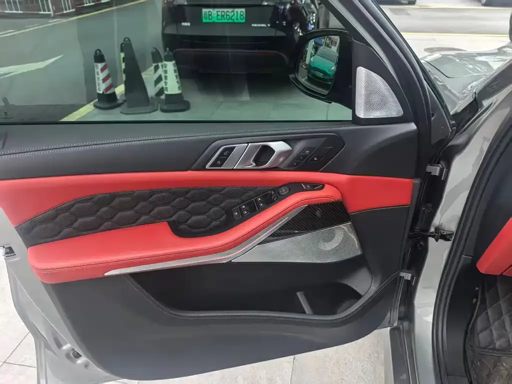 BMW X5 M 2023 из CN, фото 9