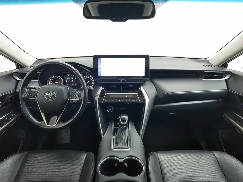 Toyota Harrier 2021 из CN, фото 4