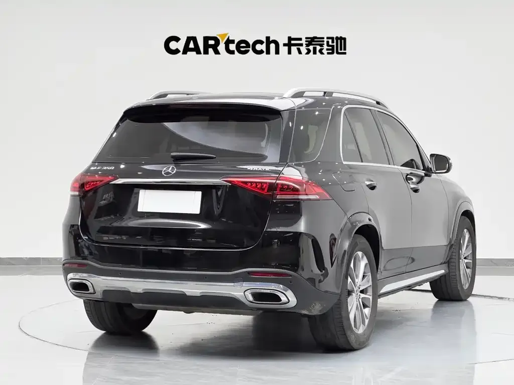 Mercedes-Benz GLE — фото 7