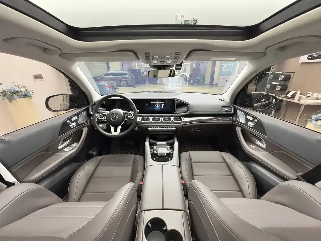 Mercedes-Benz GLE — фото 10