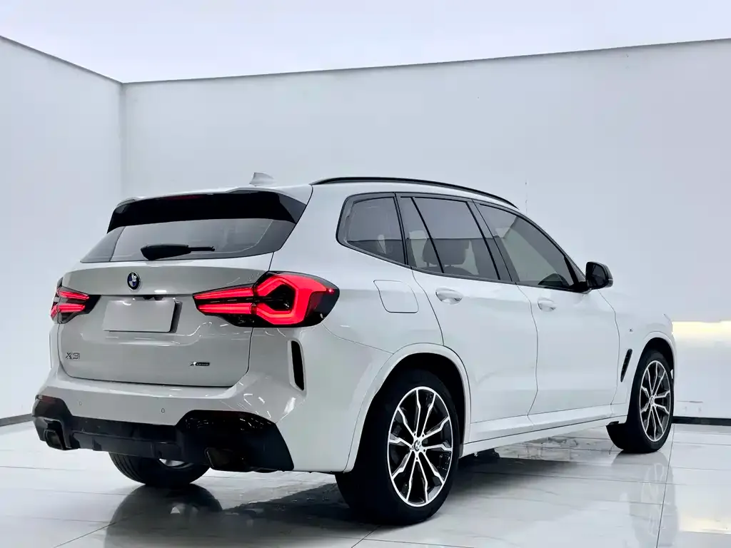 BMW X3 — фото 9