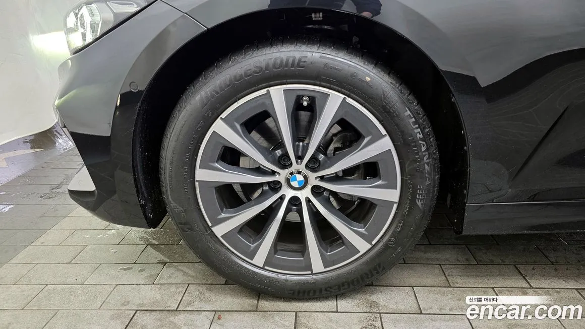 BMW 3-Series 2024 из KR, фото 6