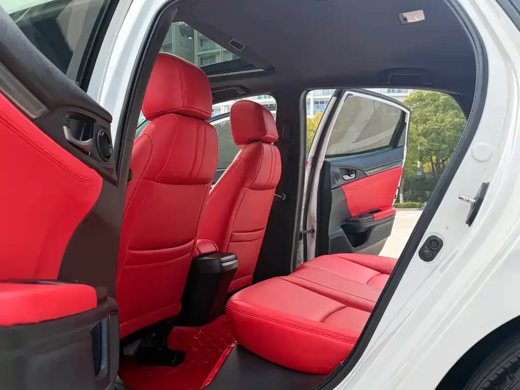 Honda Civic 2022 из CN, фото 2