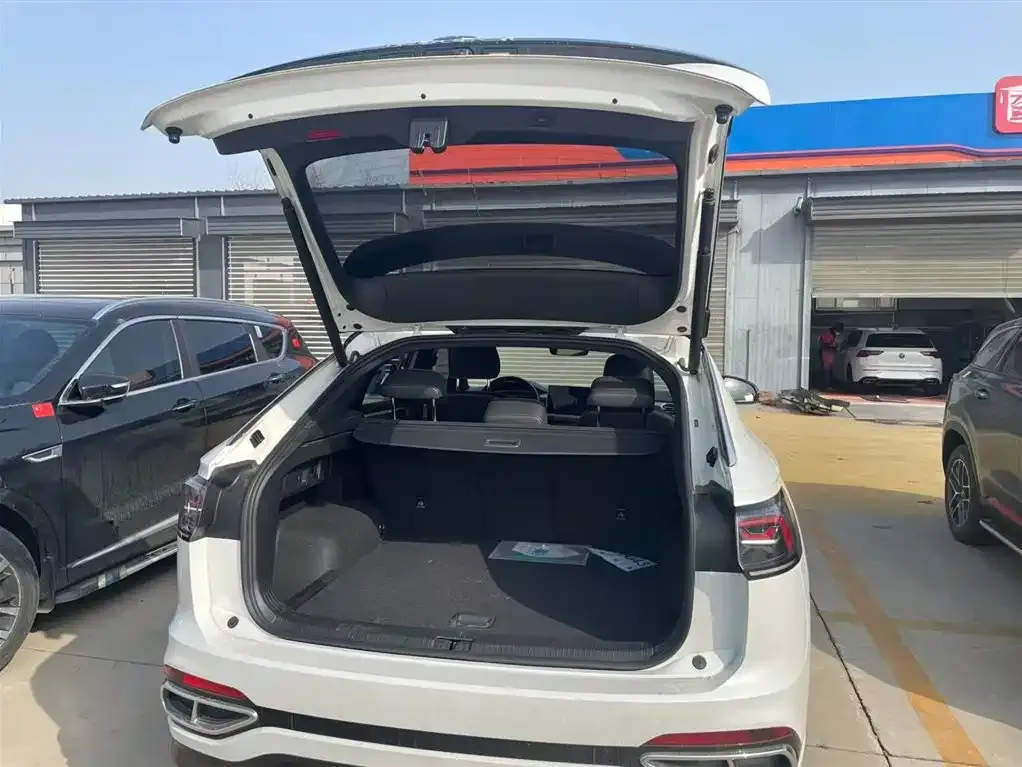 Volkswagen Tayron X 2022 из CN, фото 10
