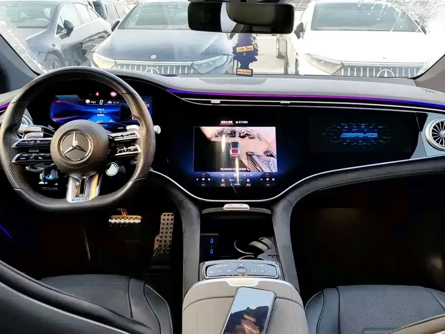 Mercedes-Benz EQS AMG — фото 6