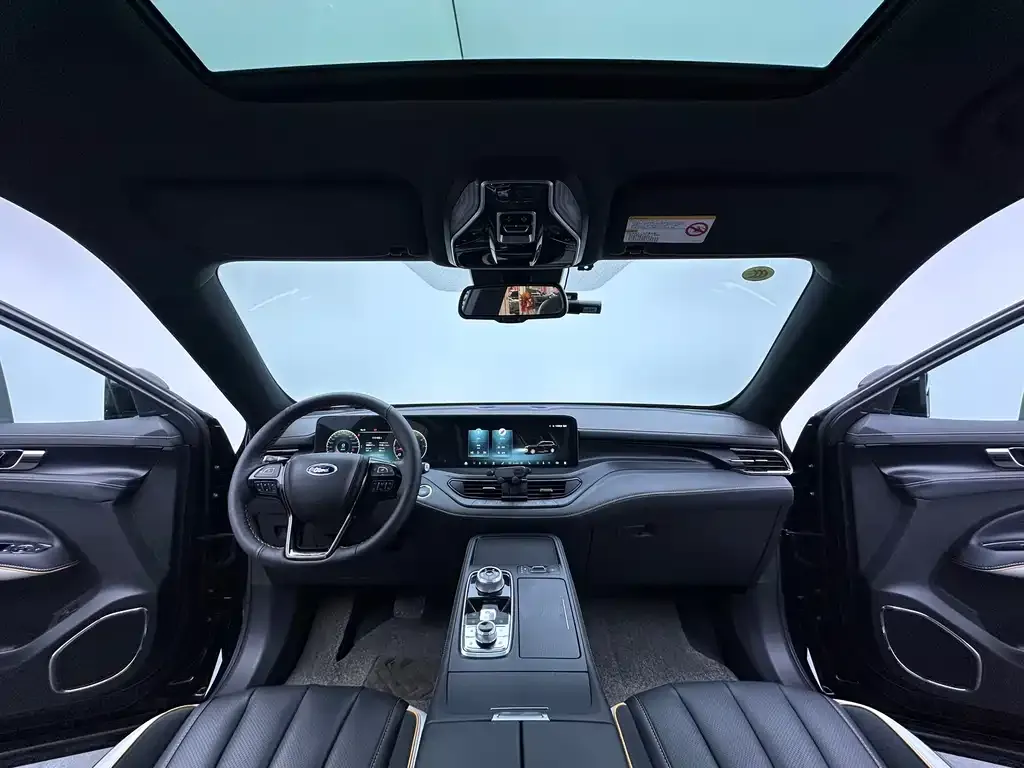 Ford Territory — фото 10