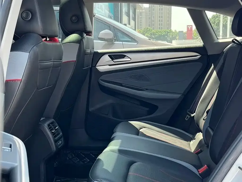 Volkswagen Lamando 2023 из CN, фото 6