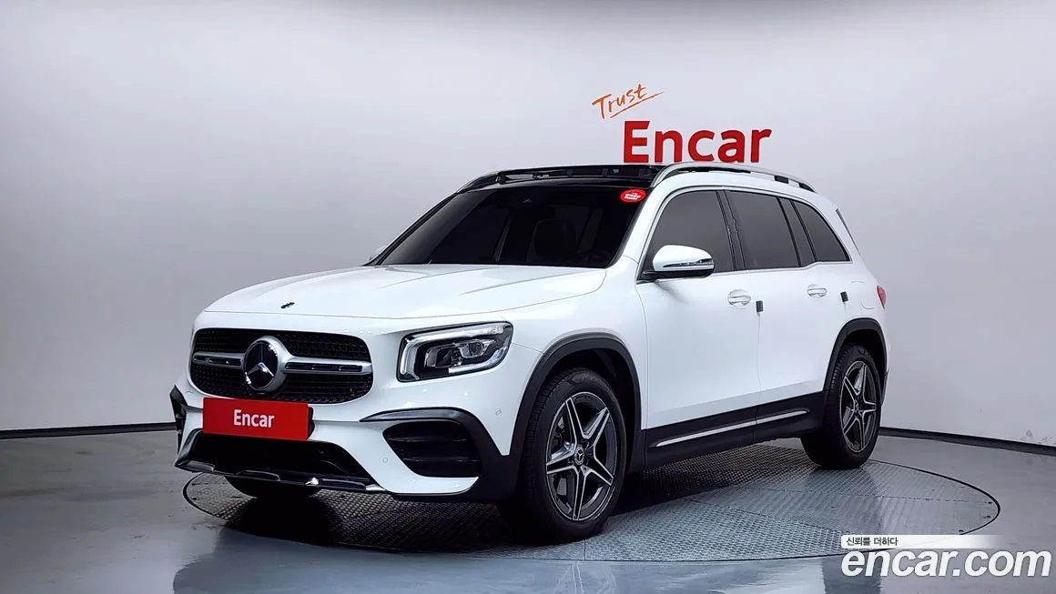 Mercedes-Benz GLB-Class — фото 1