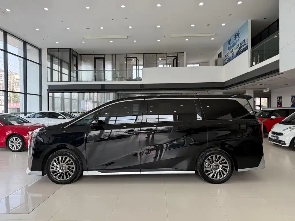 GAC Motor Trumpchi M8 — фото 4