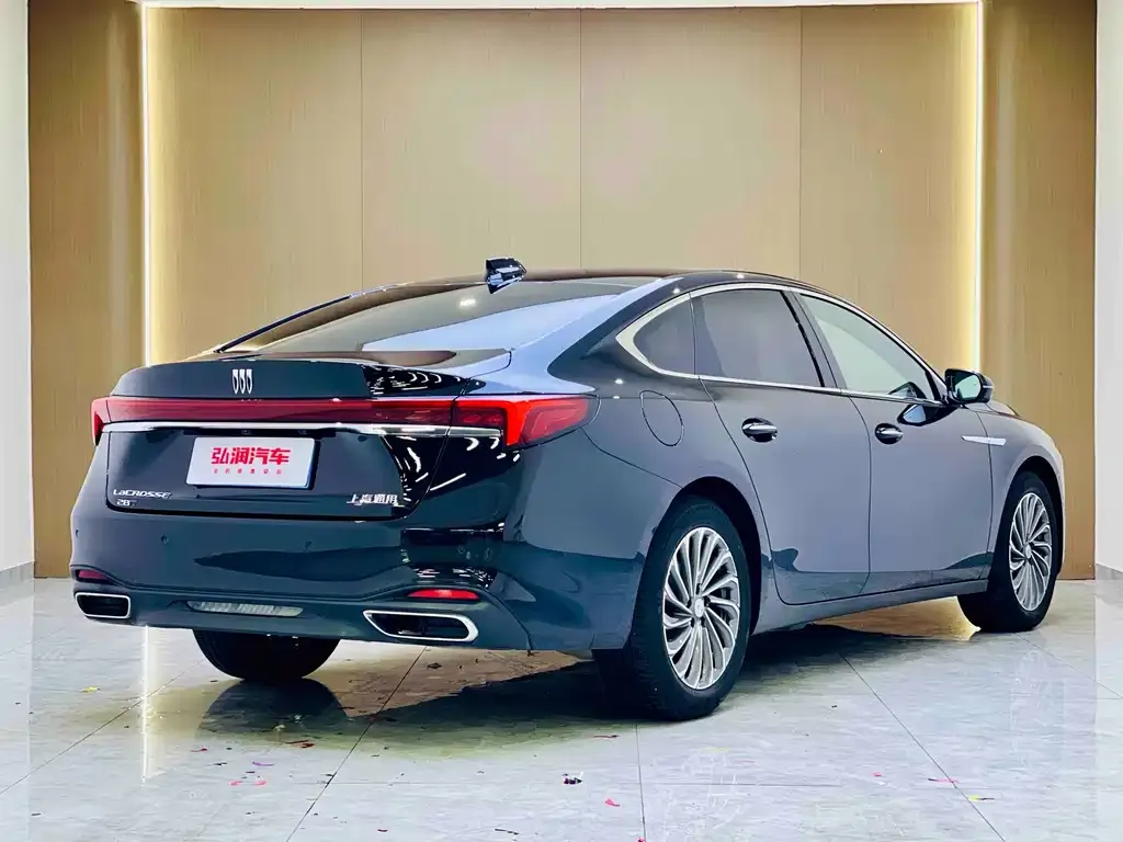 Buick LaCrosse 2024 из CN, фото 3