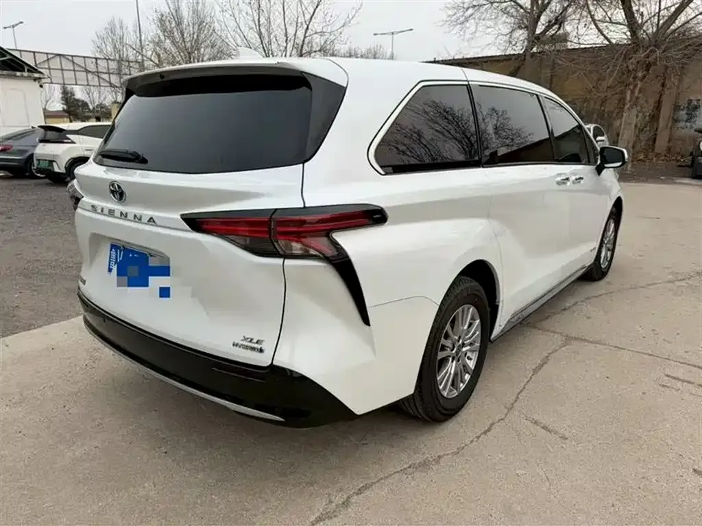 Toyota Sienna 2022 из CN, фото 9