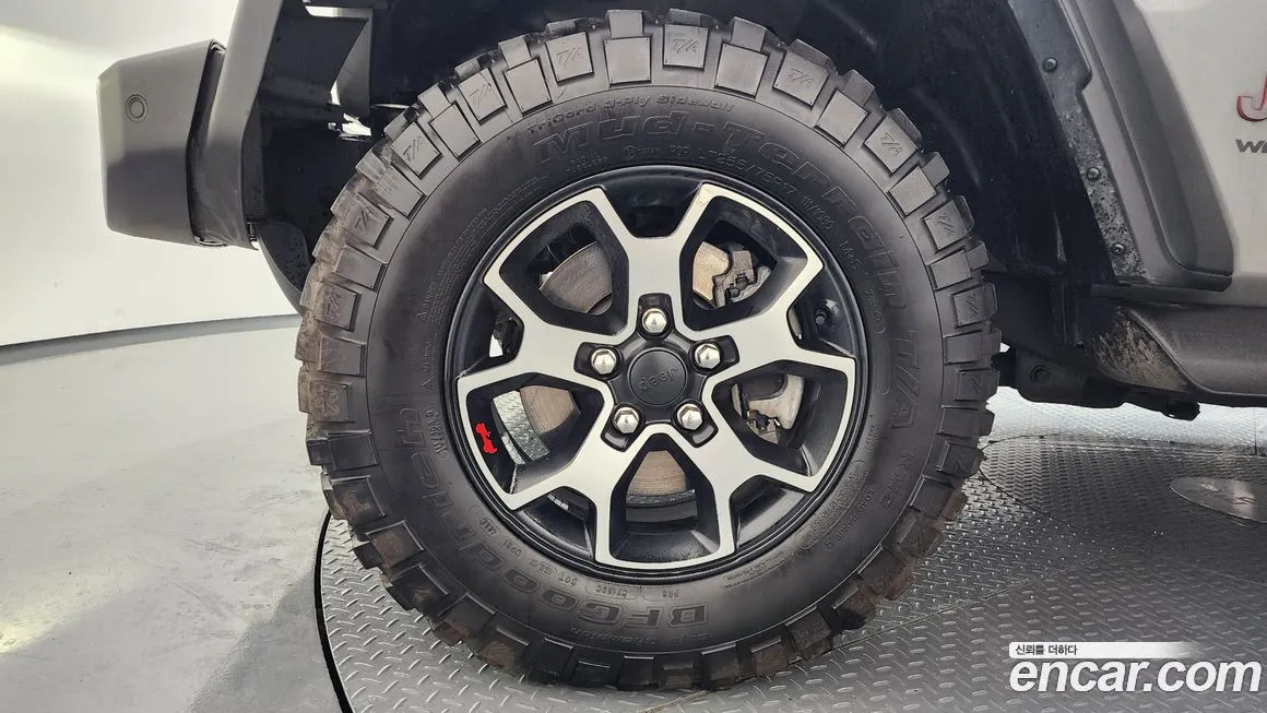 Jeep Wrangler 2023 из KR, фото 5