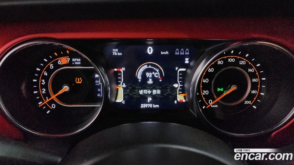 Jeep Wrangler 2023 из KR, фото 6