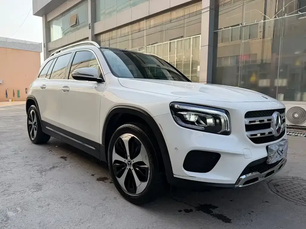 Mercedes-Benz GLB — фото 2