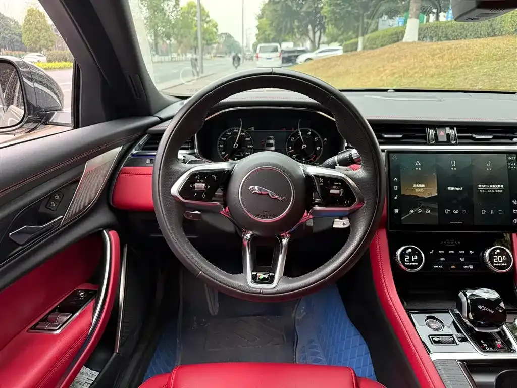 Jaguar XFL 2022 из CN, фото 8