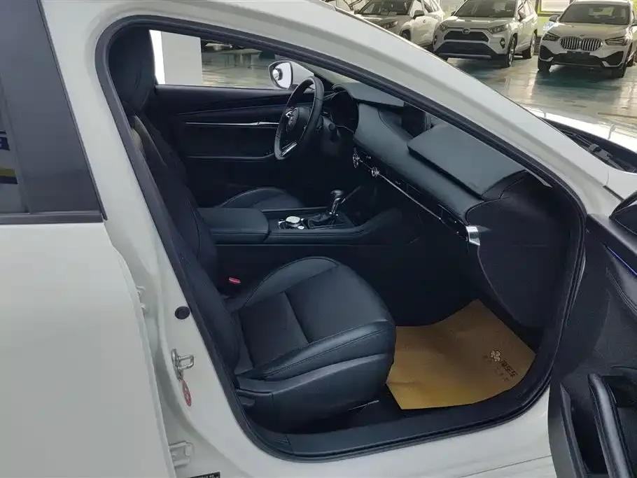 Mazda 3 Axela 2021 из CN, фото 5