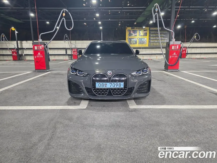 BMW i4 — фото 4