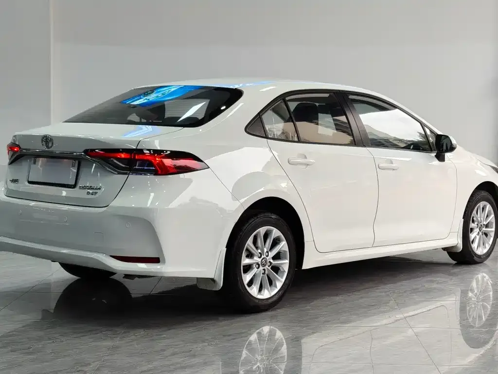 Toyota Corolla 2021 из CN, фото 2