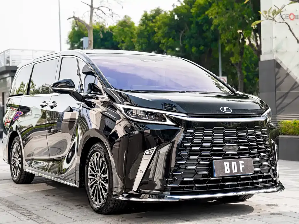 Lexus LM 2025 из CN, фото 8