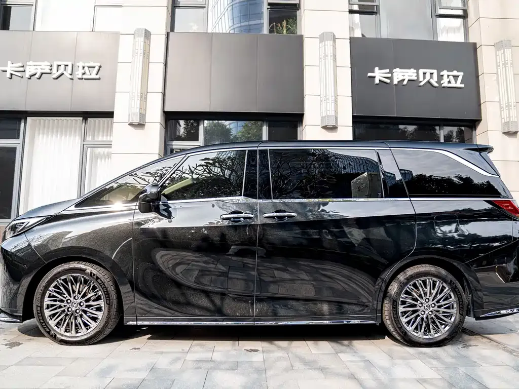 Lexus LM 2025 из CN, фото 7