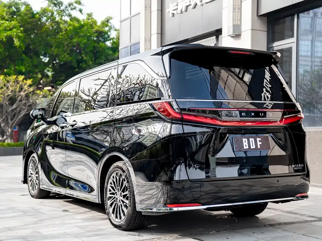 Lexus LM 2025 из CN, фото 5