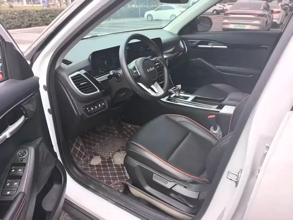 Kia Seltos 2023 из CN, фото 6