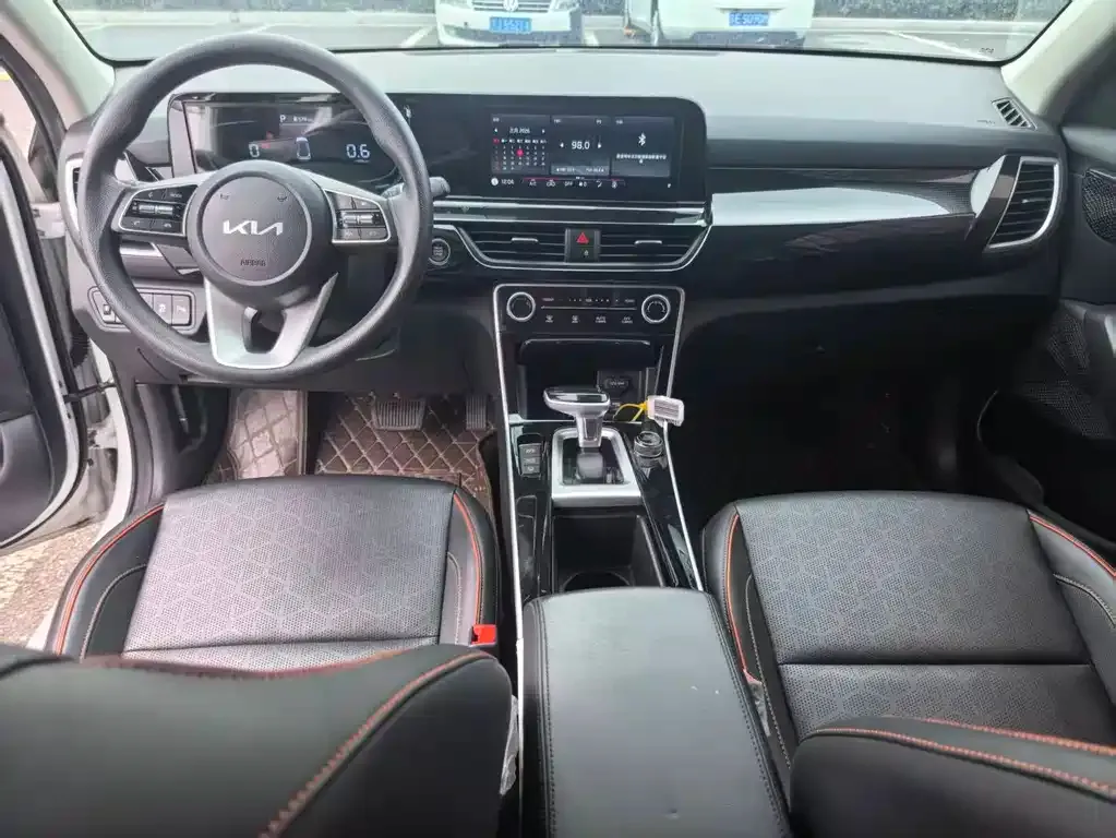 Kia Seltos 2023 из CN, фото 3