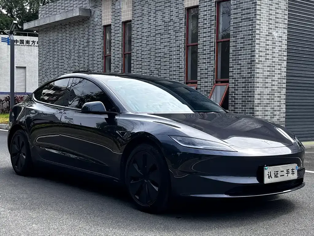 Tesla Model 3 — фото 5