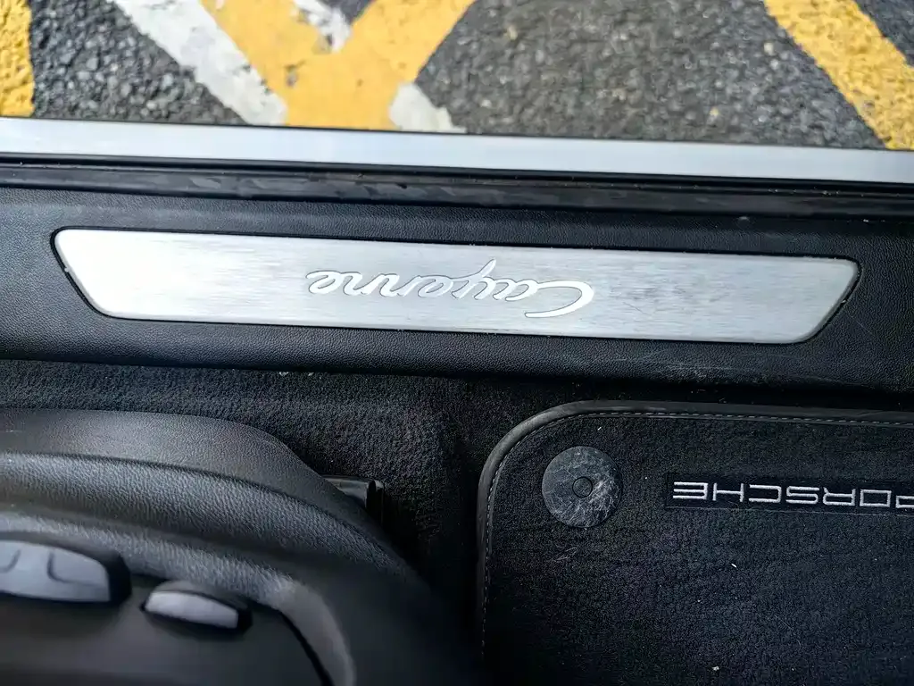 Porsche Cayenne Hybrid — фото 8
