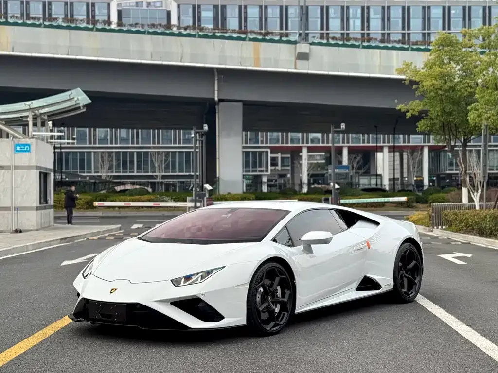 Lamborghini Huracan 2021 из CN, фото 3