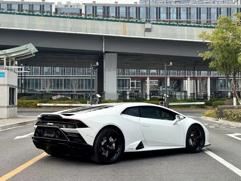Lamborghini Huracan 2021 из CN, фото 9