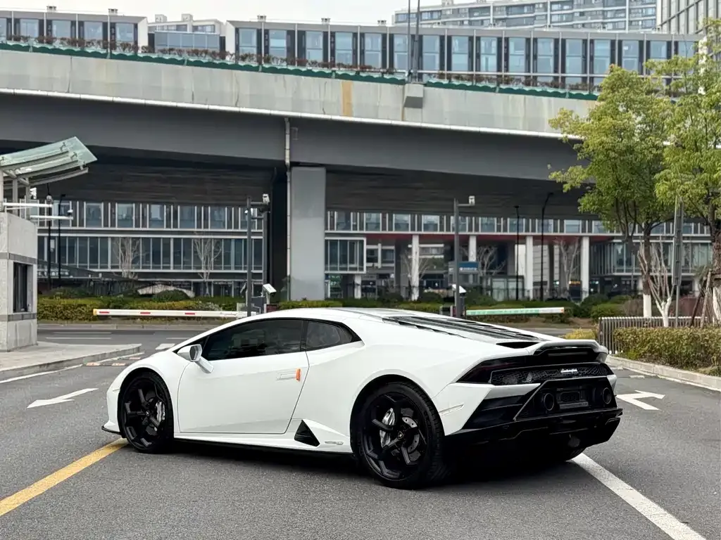 Lamborghini Huracan 2021 из CN, фото 5
