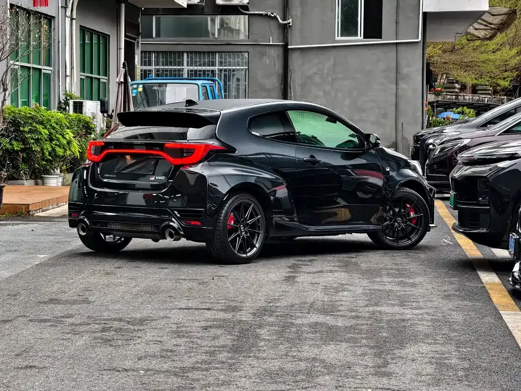 Toyota GR YARIS 2025 из CN, фото 6