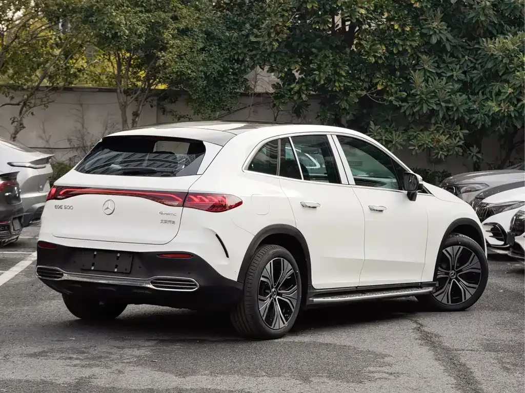 Mercedes-Benz EQE SUV 2026 из CN, фото 8