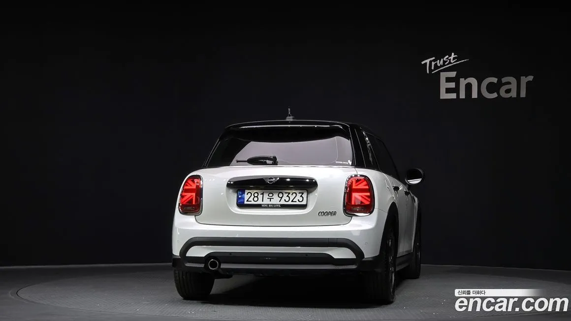 Mini Cooper 2023 из KR, фото 2