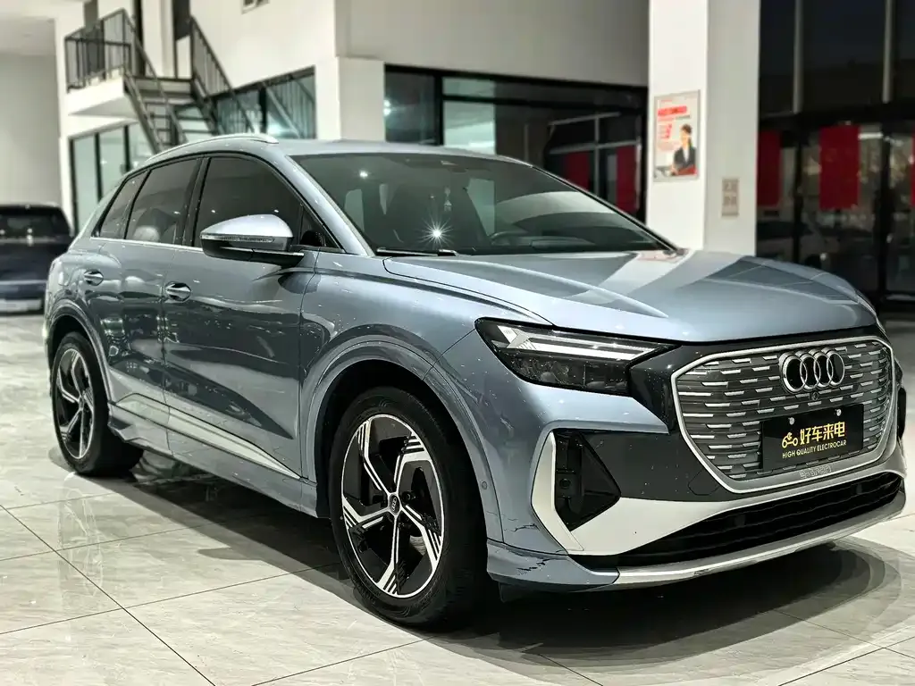 Audi Q4 e-tron — фото 3