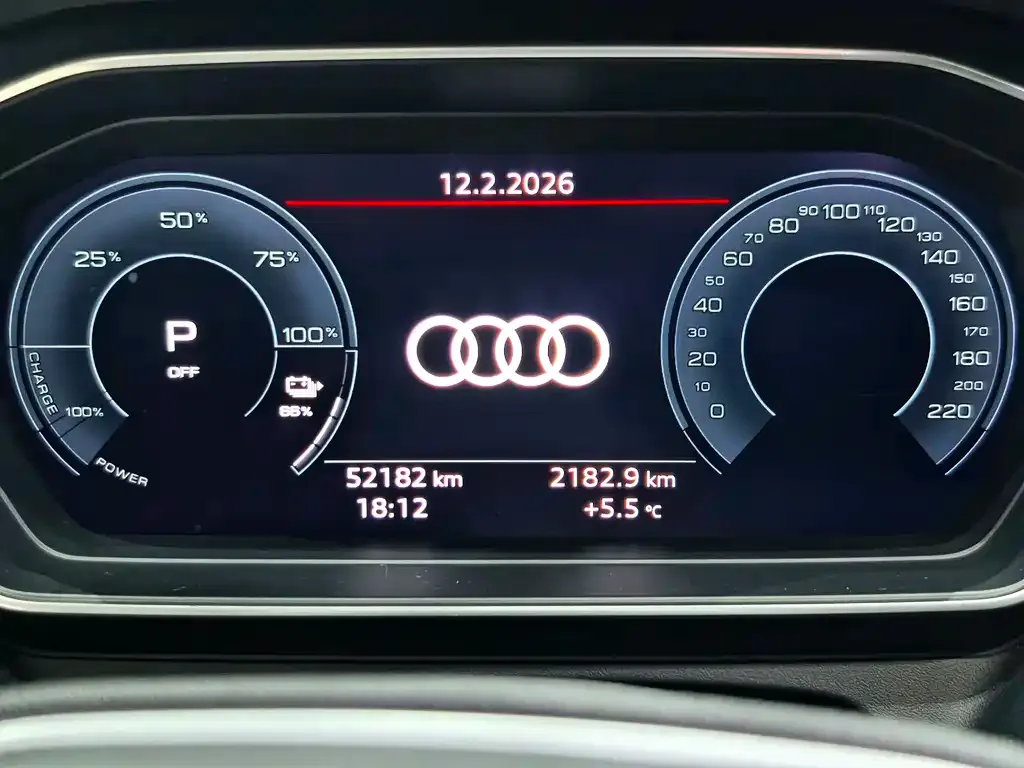 Audi Q4 e-tron — фото 9