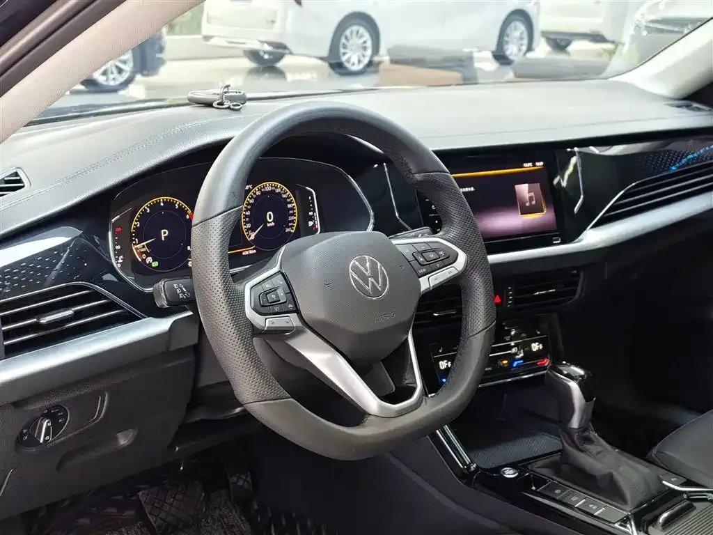 Volkswagen Passat — фото 5