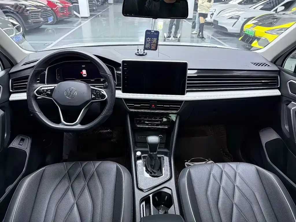 Volkswagen Tiguan L 2023 из CN, фото 4