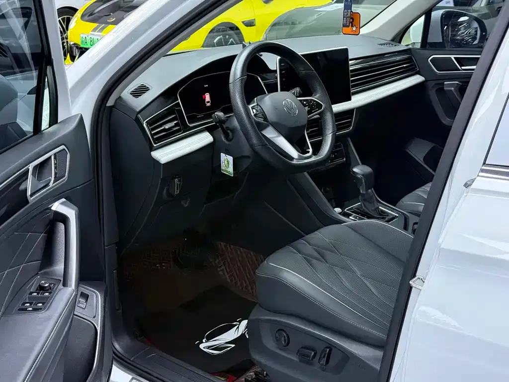Volkswagen Tiguan L 2023 из CN, фото 6