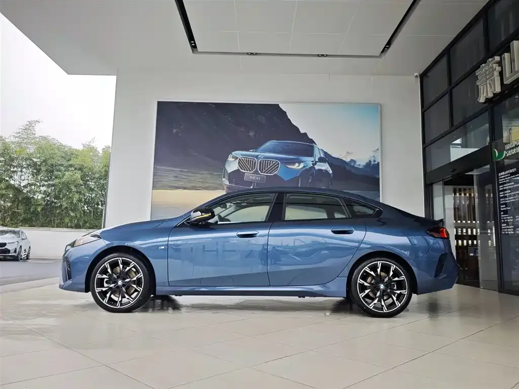 BMW 2 Series 2026 из CN, фото 5