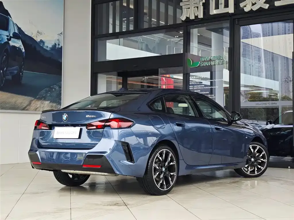 BMW 2 Series 2026 из CN, фото 2