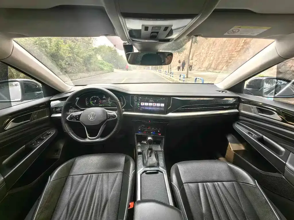 Volkswagen Passat — фото 4
