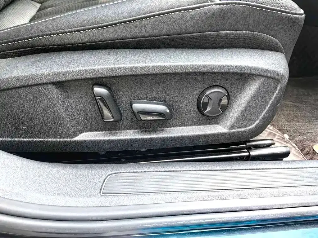 Volkswagen Passat — фото 9