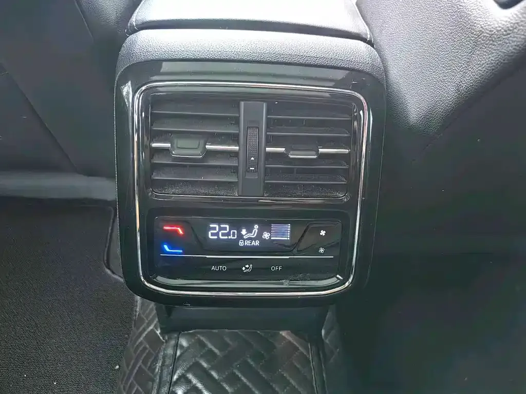 Volkswagen Passat — фото 6