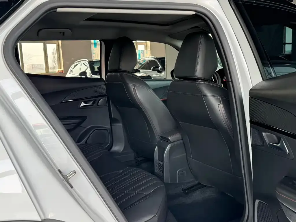Peugeot 2008 2025 из CN, фото 3