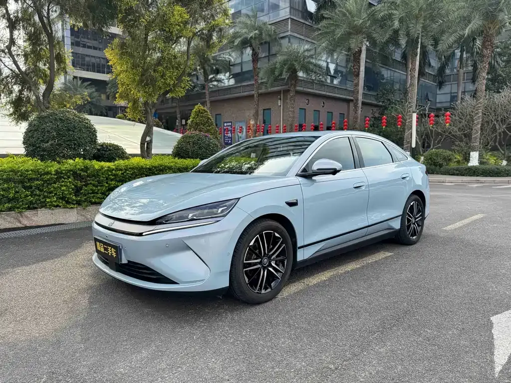 BYD Qin L — фото 1