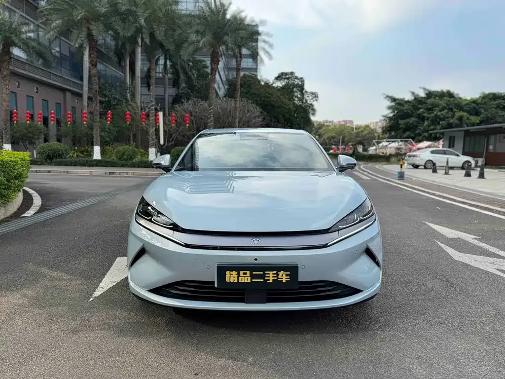 BYD Qin L — фото 10